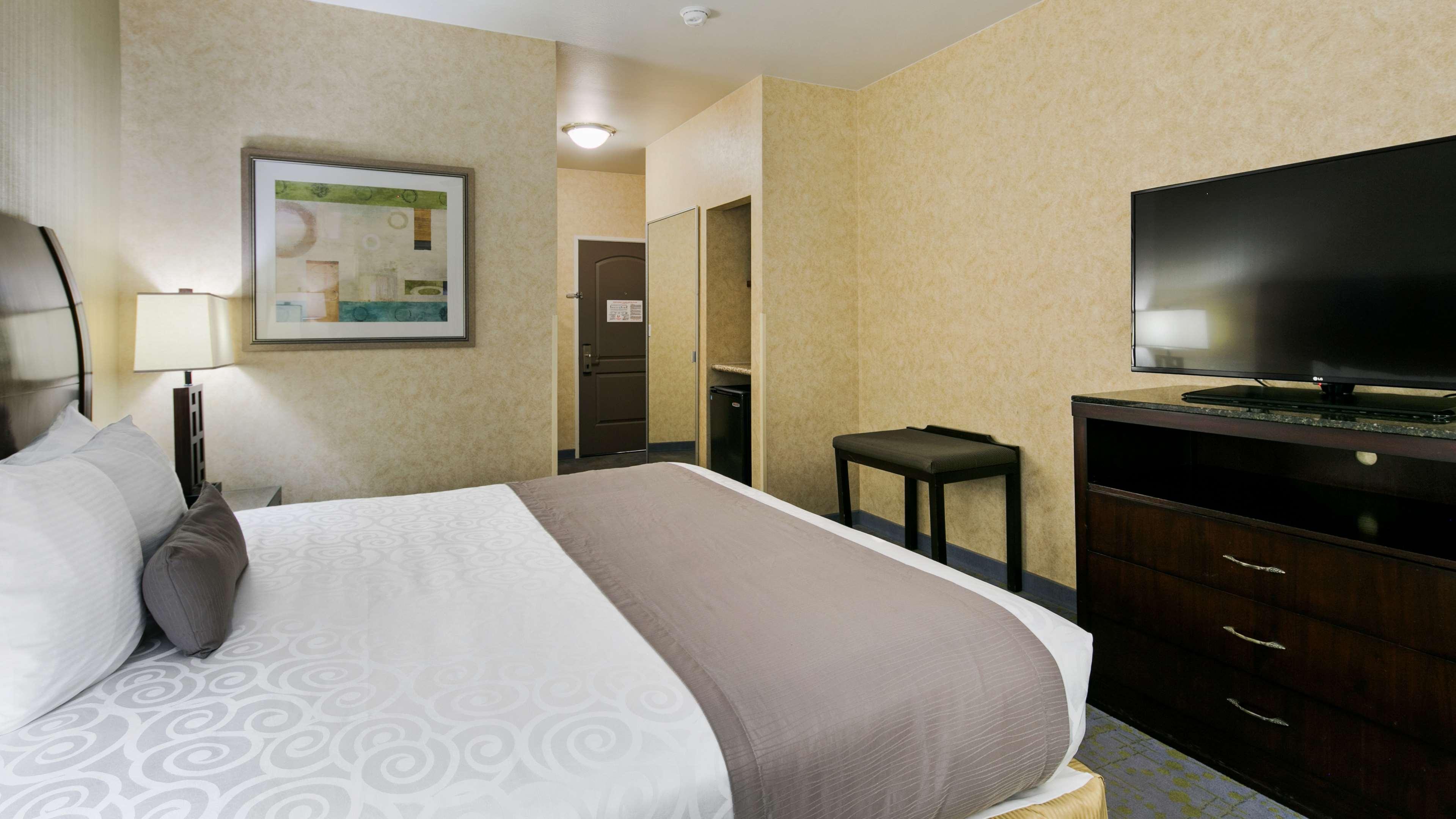 Best Western Plus Wasco Inn & Suites Eksteriør billede