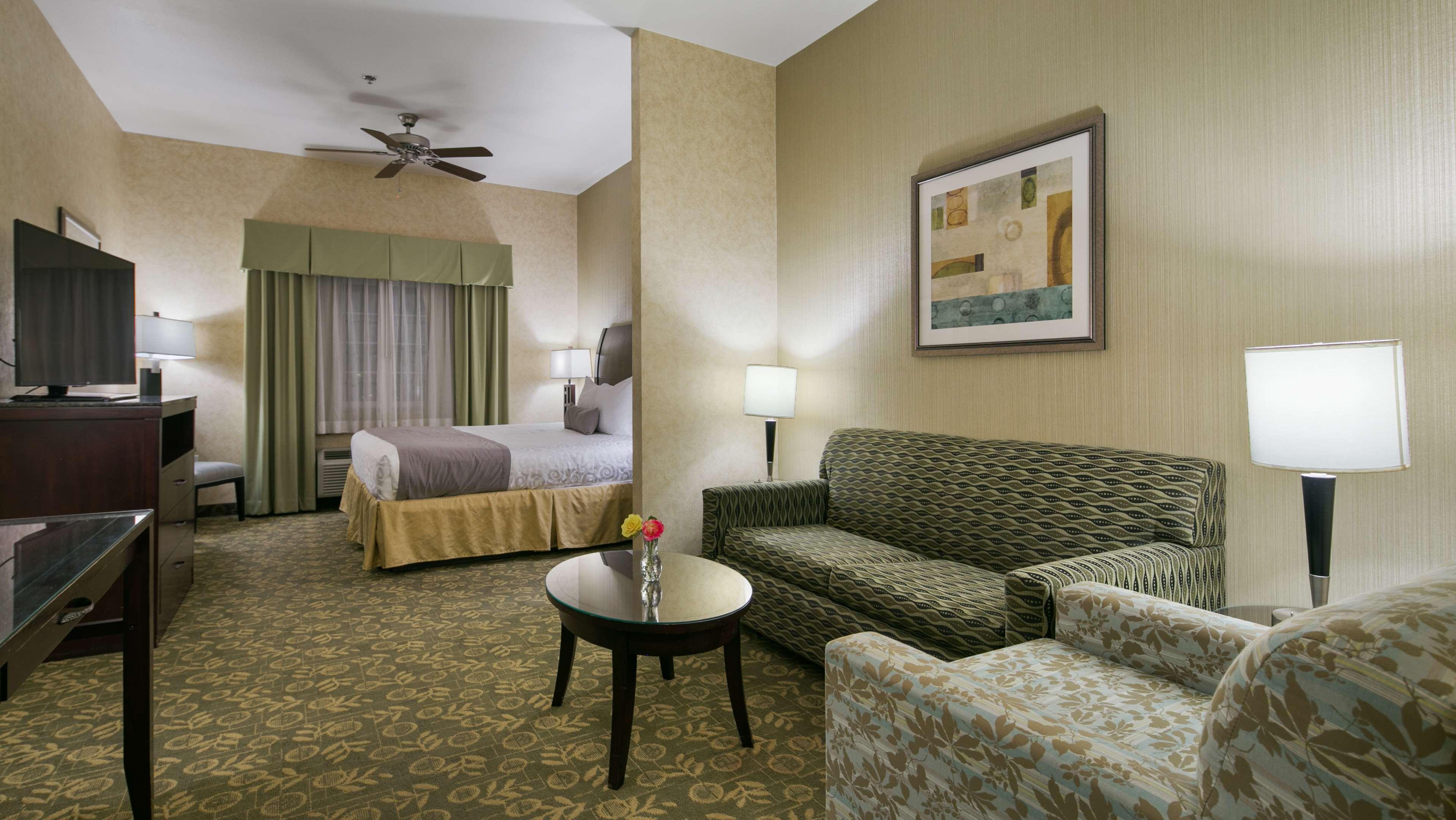 Best Western Plus Wasco Inn & Suites Eksteriør billede