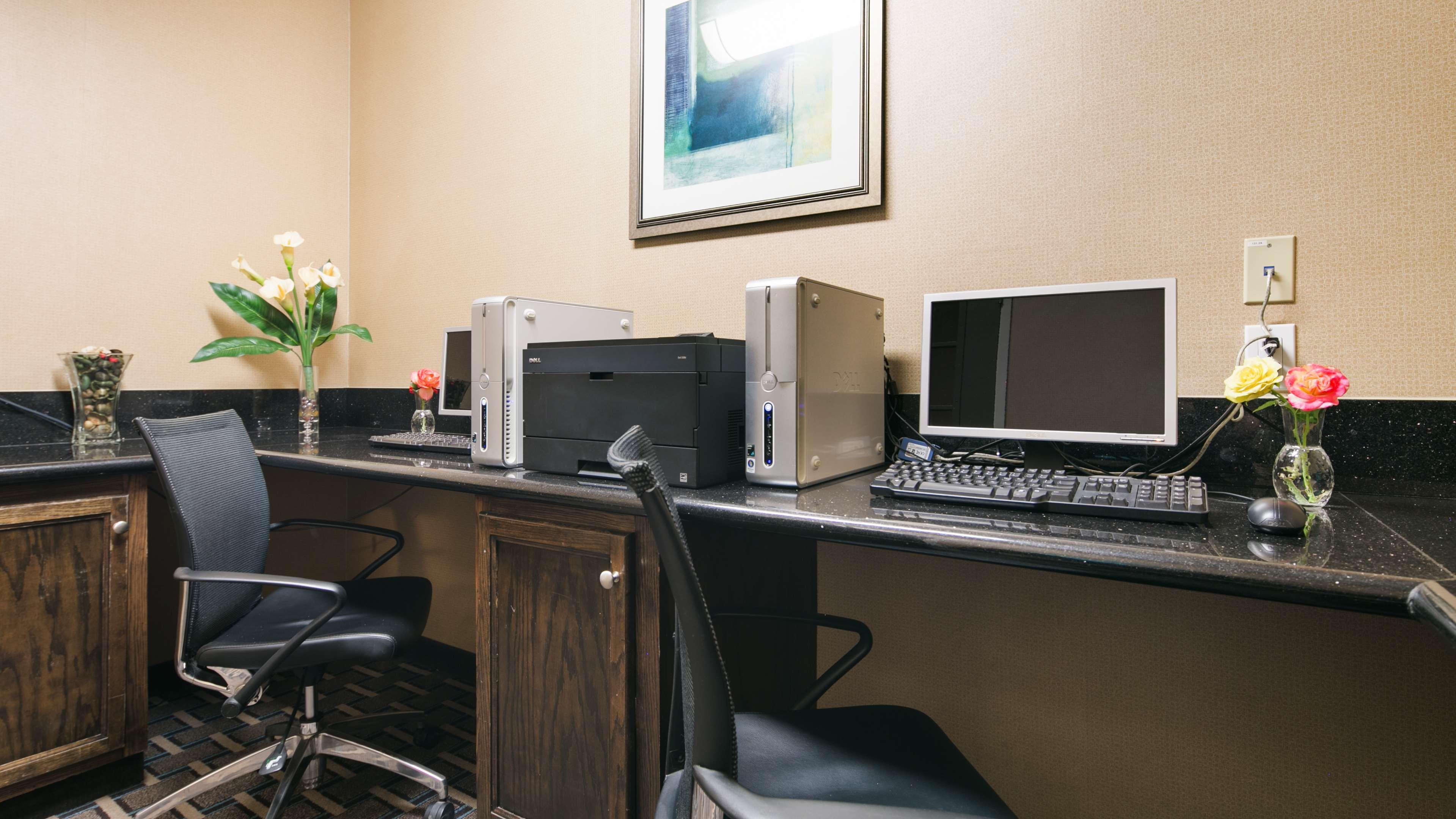 Best Western Plus Wasco Inn & Suites Eksteriør billede