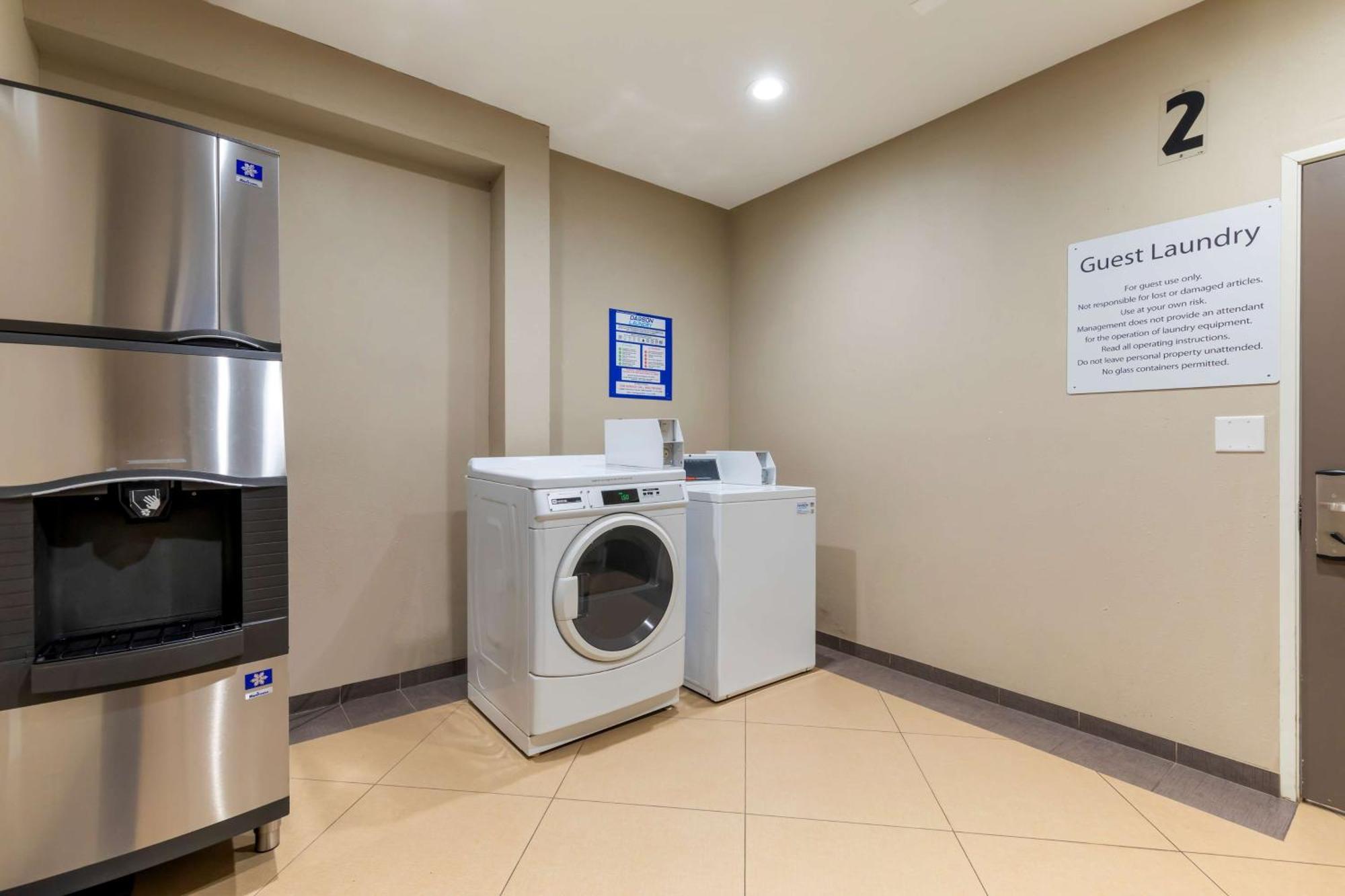 Best Western Plus Wasco Inn & Suites Eksteriør billede