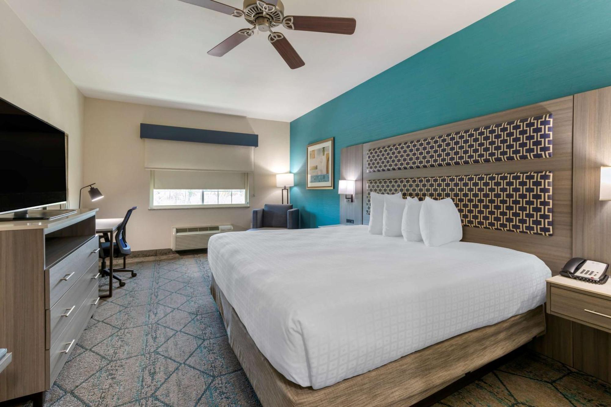 Best Western Plus Wasco Inn & Suites Eksteriør billede