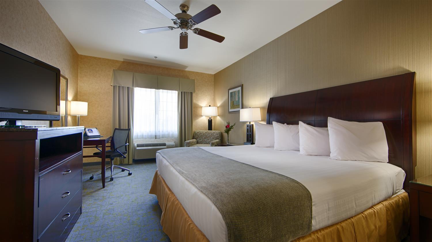 Best Western Plus Wasco Inn & Suites Eksteriør billede